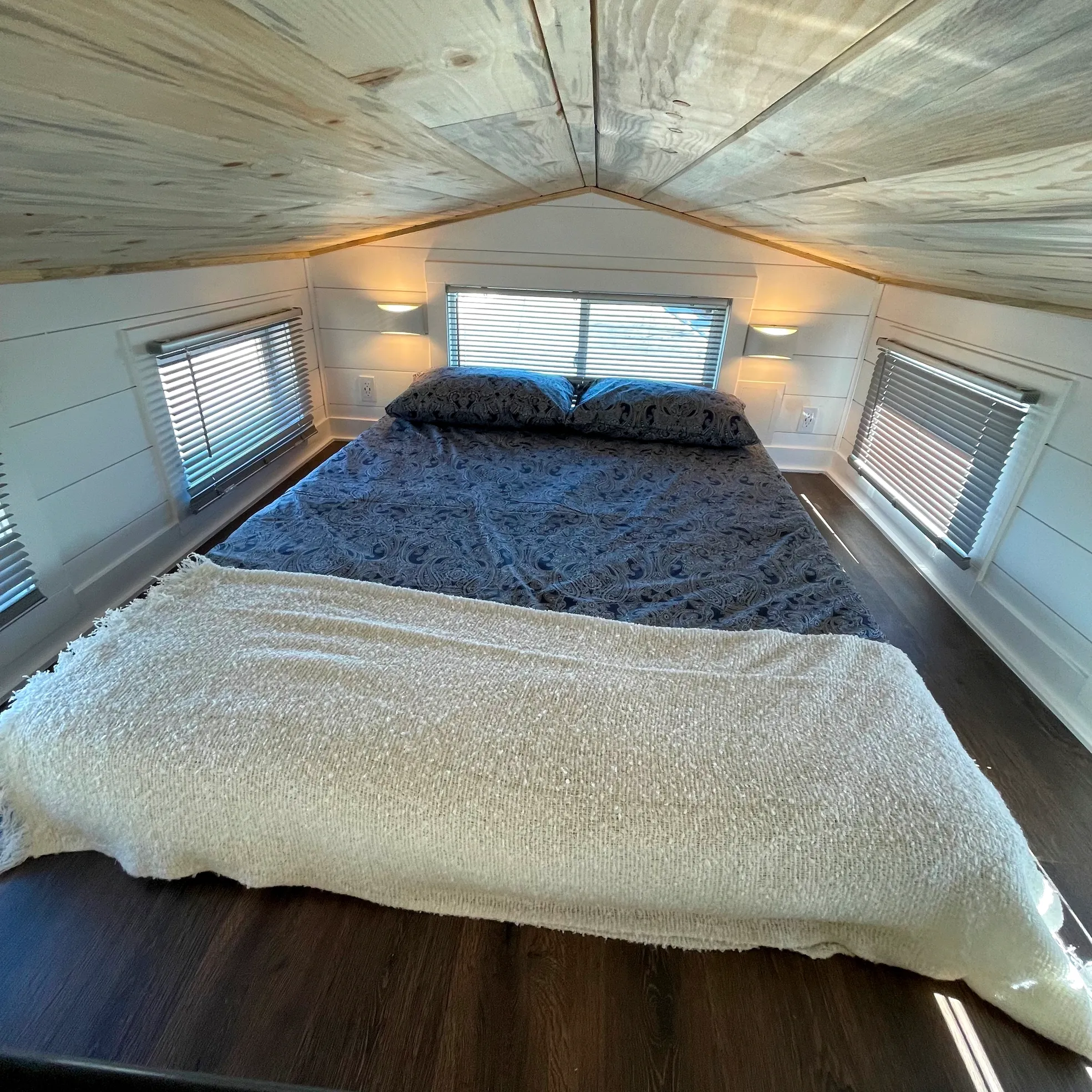 Craftsman Model-Tiny Homes on Wheels