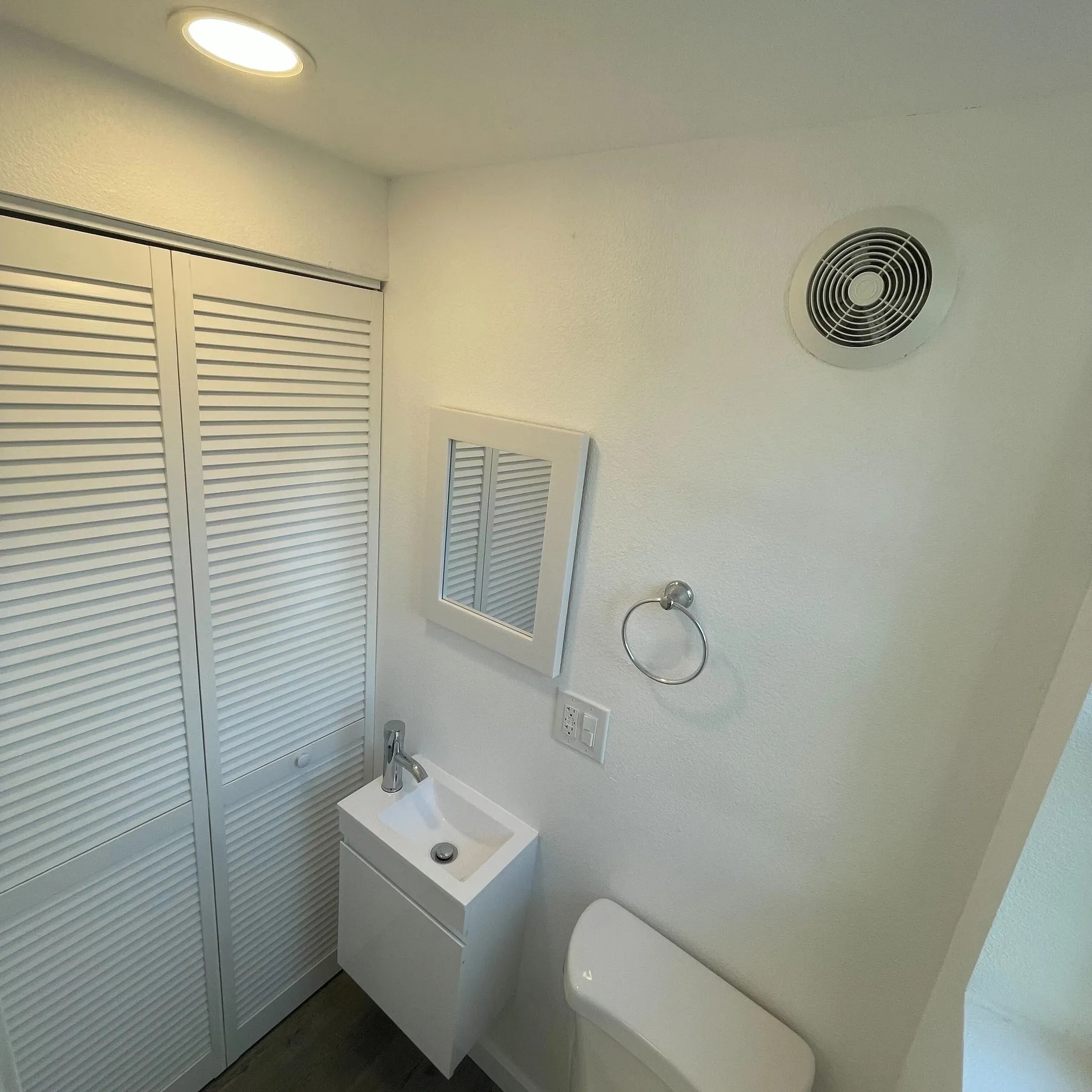 20ft Bunkhouse+ Container Home - Your Backyard Casita Solution